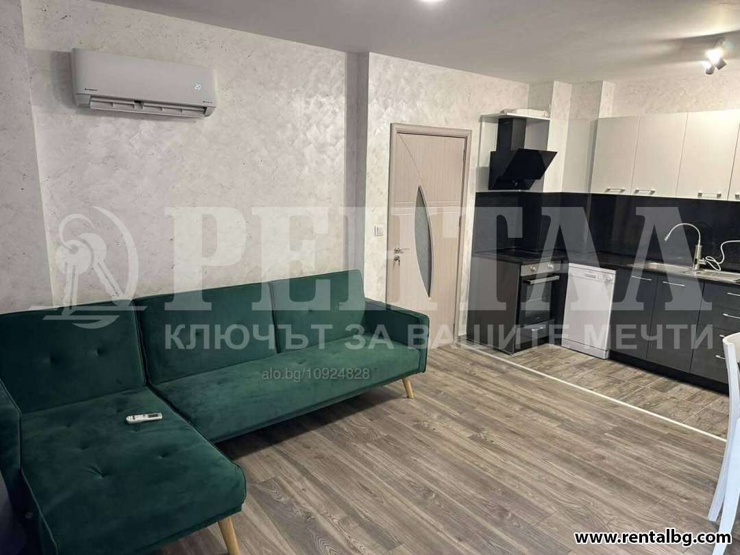 Просторен апартамент в Изгрев 3 2