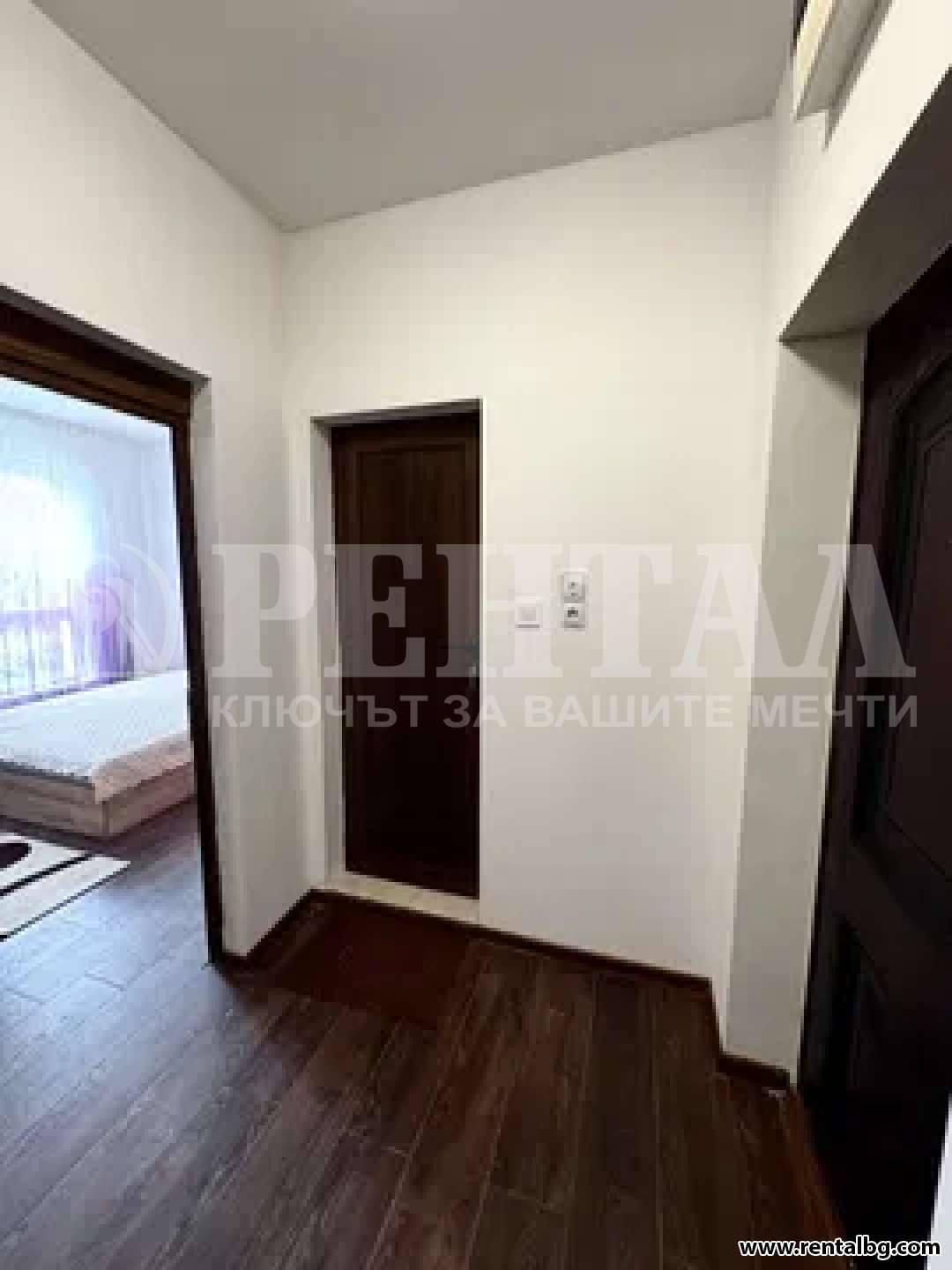 Демо апартамент Наем Модерна брокерс 10