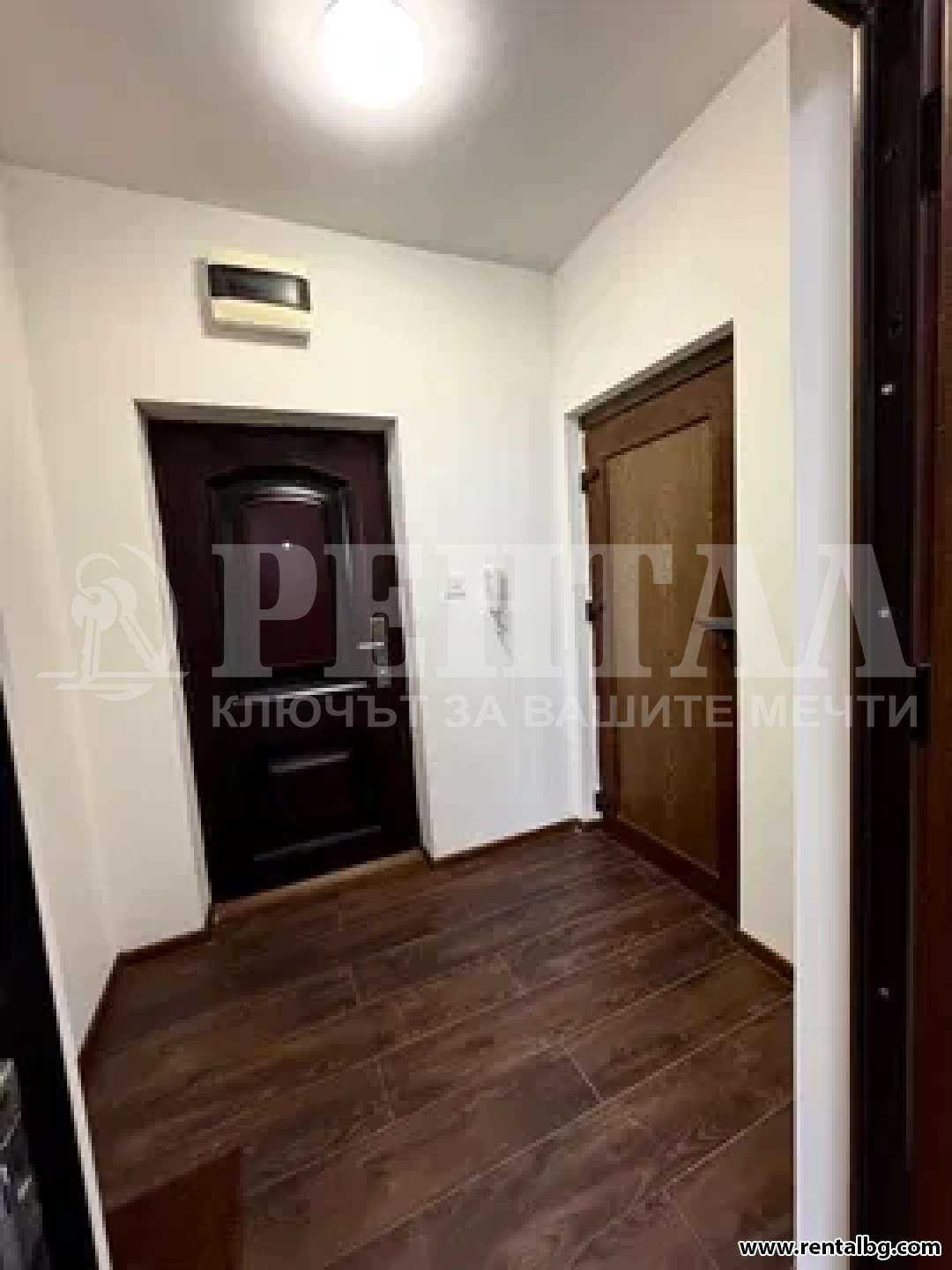 Демо апартамент Наем Модерна брокерс 9